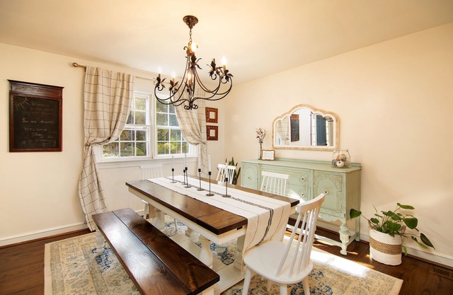 Spacious N Wilm 4 BR w/bright, open. kitchen