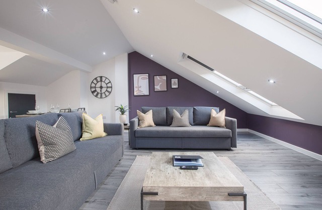 Spacious Penthouse Apartment, Ideal for families, Sleeps 6