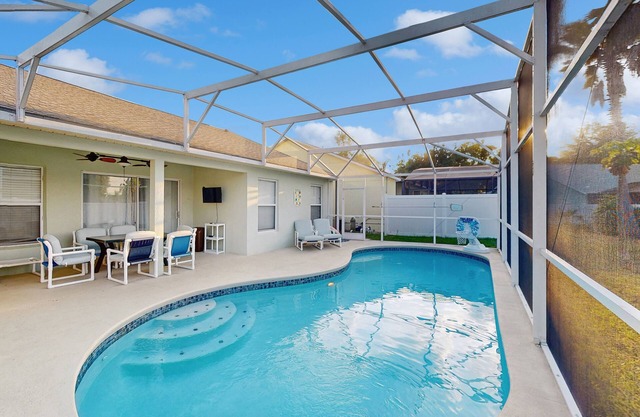 Spacious Retreat with Private Pool, Enclosed Yard, WiFi & Game Room