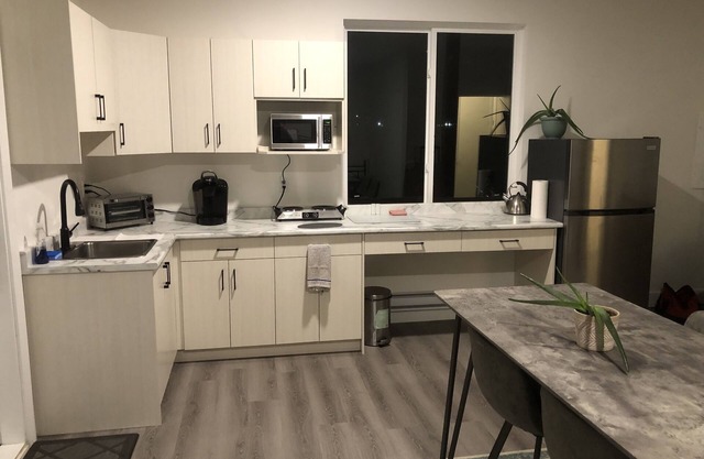 Spacious Studio on Farm in City
