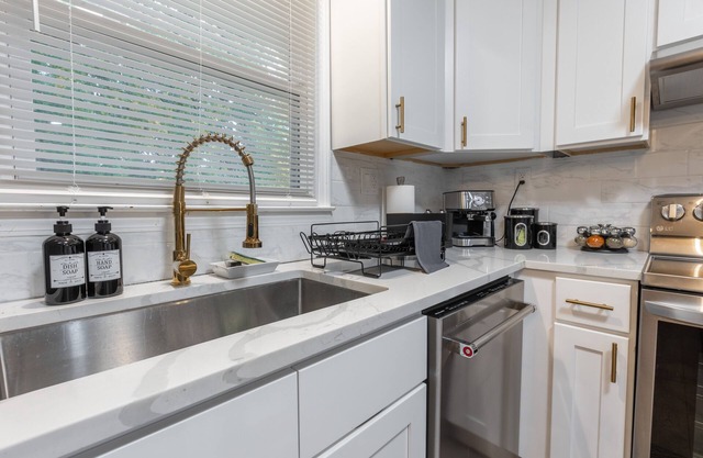 Spacious, Stylish 3BR w/Game Rmn