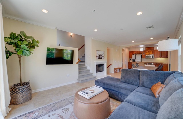 Spacious townhome, family friendly North County San Diego 4S Ranch, Del Sur, RSF