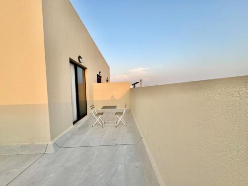 Spacious unit with a terrace