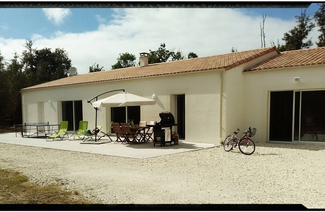 Spacious vacation villa Standing Les Mathes La Palmyre