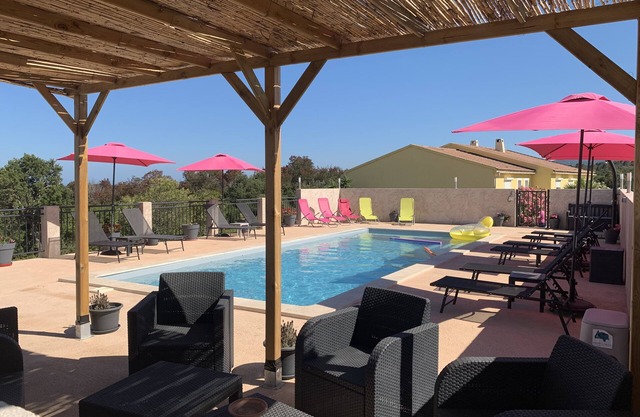 Spacious villa, in SOLARO Plain: 14 people