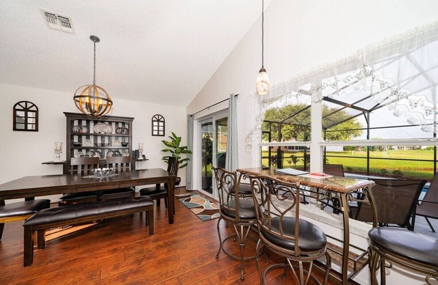 Spacious Villa with Pool, Spa and Incredible lake views