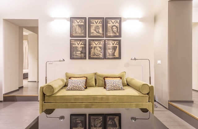 Spanish Steps Deluxe Apartment
