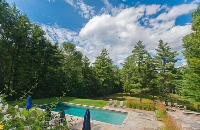 Spectacular 73 Acre, 6 Bedroom Estate, Large Heated Pool, 2 Gourmet Kitchens