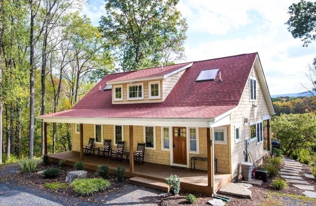 Spectacular Cottage with Shenandoah River Views