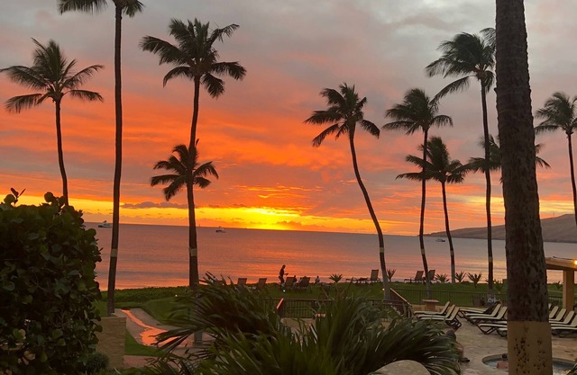 SPECTACULAR OCEAN & SUNSET VIEWS!