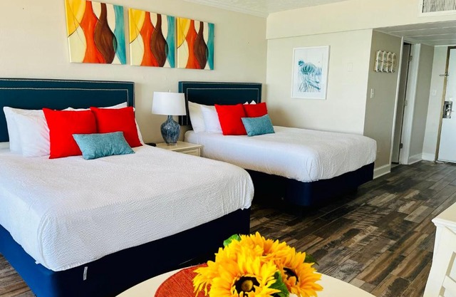 Spectacular Oceanfront Condo/ Recently remodeled/Ocean Reef Resort