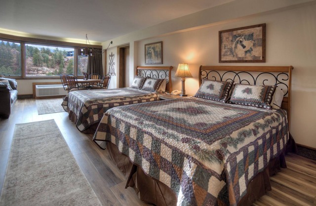 Spectacular Palisade Panorama (#414) |10 min to Ski - Golf - AC/Pool/Hot Tub
