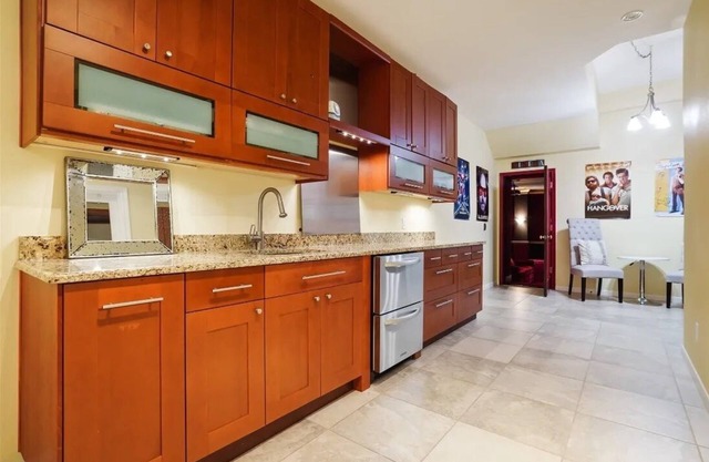 Spectacular private, three bedroom, ground floor of house, media room access.