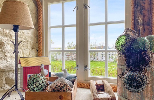 Spend a wonderful vacation close to nature in this vacation home near the sea.