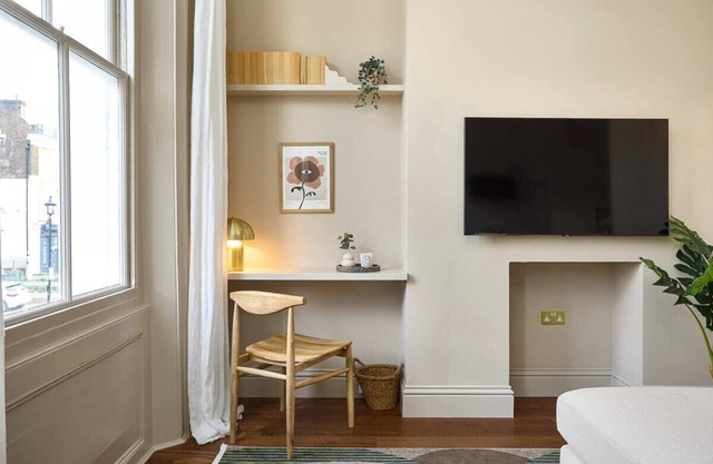 Splendid St John's Wood Apartment