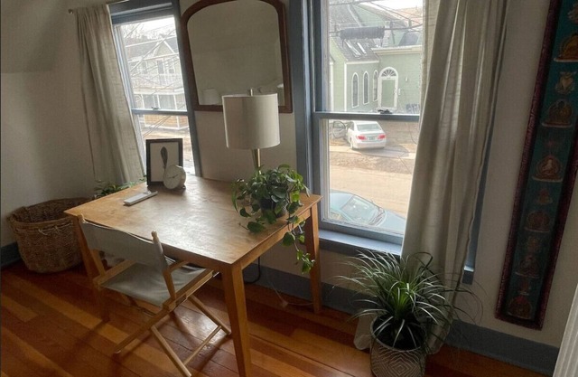 *Spring Promotion* 1BD near downtown + waterfront!
