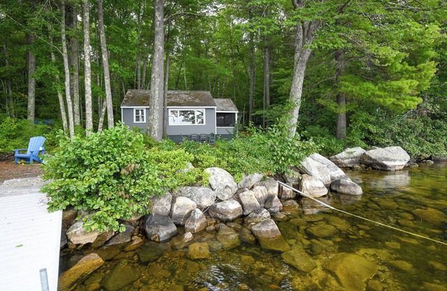 *SPRING SPECIAL* Charming pet-friendly camp on peaceful Panther Pond!