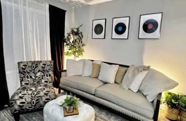 Spring Townhome mins to Six Flags Truist Park ATL