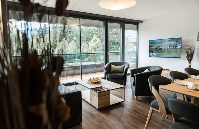 SR, Top 9 - Ap. 87m² mit 2 SZ, Balkon 18m²