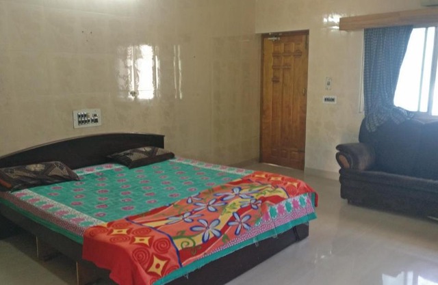 sridhar guest house 7010696049 mahabalipuram