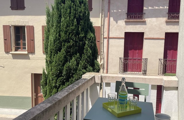 St Cyprien superb village house a few minutes from the beach
