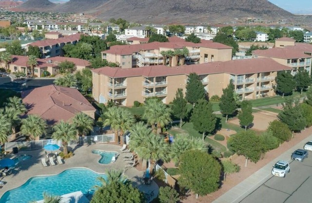 St. George Resort 2bdr Queen