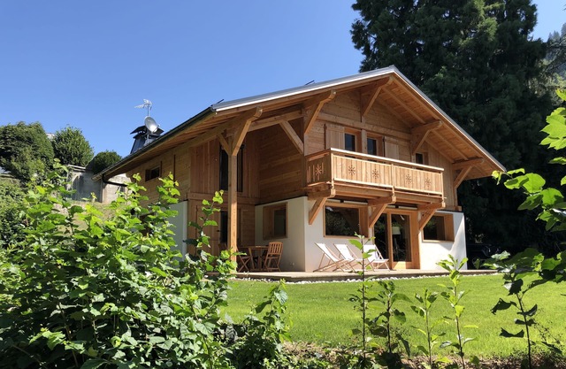 St GERVAIS New Prestige Chalet – Garden – 300m from the Village