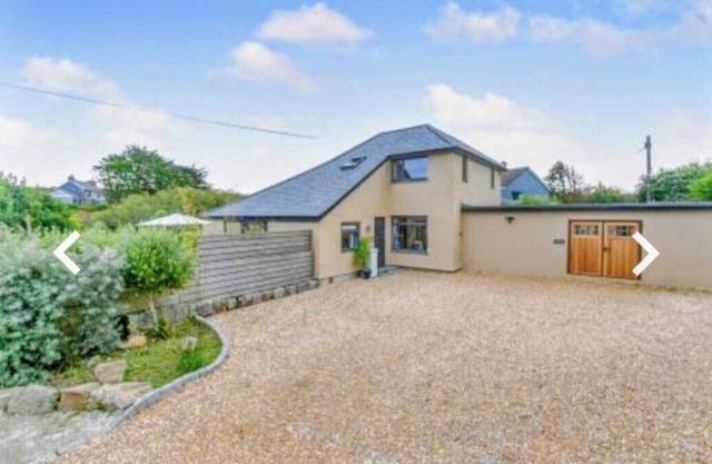 St Ives Countryside House with Games Room and Pool Table