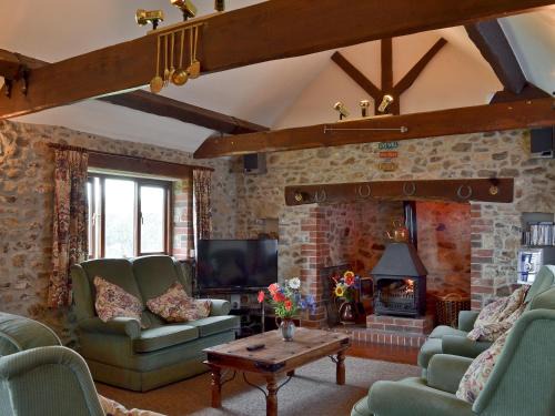 Stable Cottage - W40643