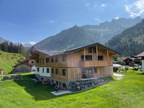 Stadl Lodge Hinterstein - Skipass im Winter und Bergbahnen im Sommer inklusive