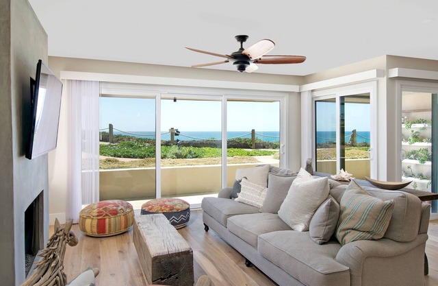 Stairs down to the beach, tennis court, gym, spa, and pool!- Ocean Front Gem