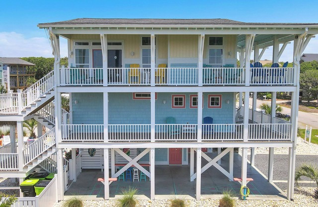 Stairway to Haven: Home in Yaupon Beach with Private Pool, Spectacular Views, Ea