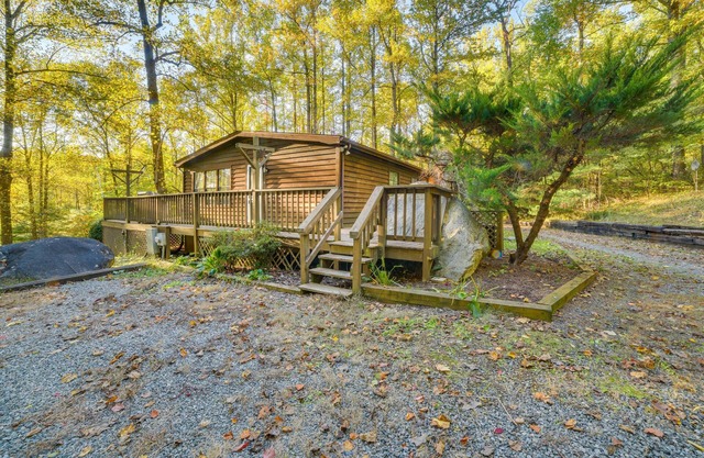Stanardsville Cabin Rental ~ 24 Mi to Shenandoah!