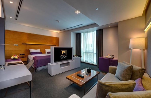 Standard Room Near Lulu hypermarket Al Majaz