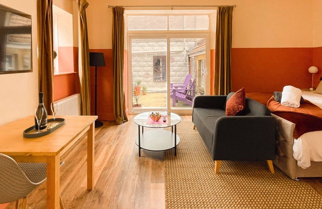 Standard Suite with Terrace -Timbertop Suites