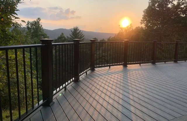 Stanley Hollow - 60 Acres, Starlink Satellite WiFi, 2 miles of private hiking