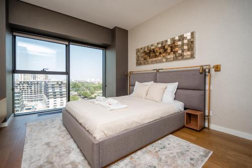 Star West Luxury