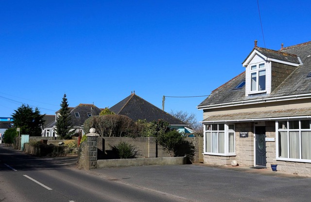 STARBOARD LIGHT, family friendly, with a garden in Malborough