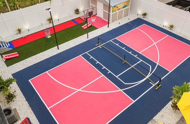 Stay 4 Nights, Get 1 FREE! Family Fun w/Pool, Sauna, Pickleball, And Much More.