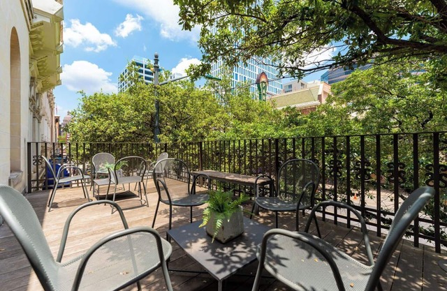 Stay Above It All: Modern Elegance, 3,000 Sq. Ft, Capitol Views & Prime Location
