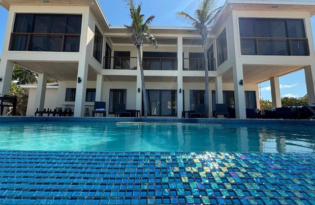 STAY BLESSED VILLA, Brand New Breathtaking Beachfront