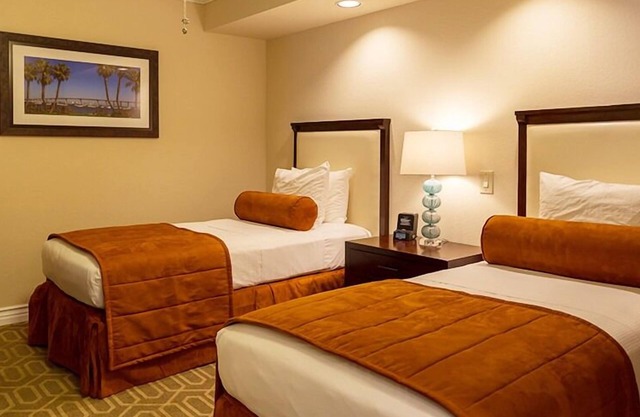 Stay in Coronado's Best! Spacious Two Bedroom Unit with Kitchenette!