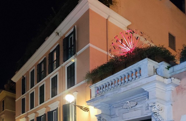 Stay in the heart of Rome
