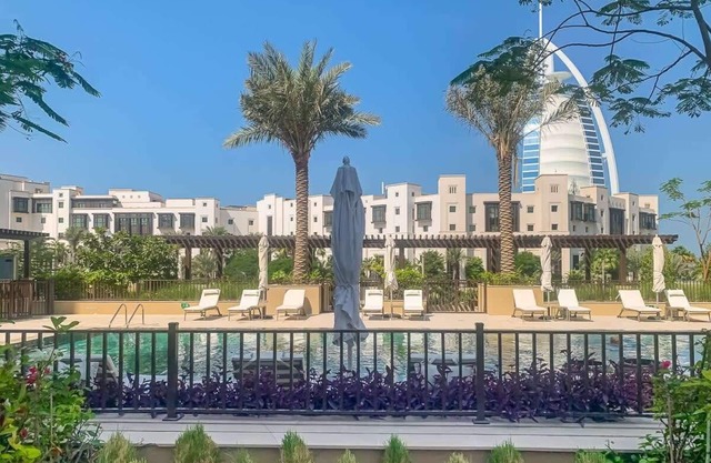 Stay Limitless in 1BR Apt near to Jumeirah Beach!