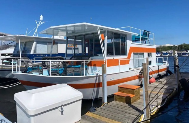 Stay on the water aboard Tangerine Dream!