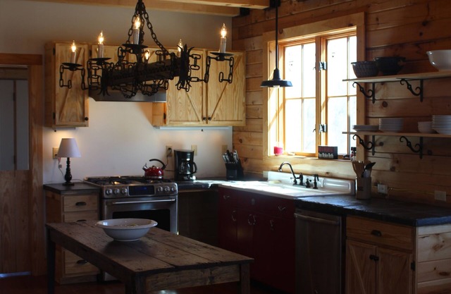 Stay on Working Farm in Central VA Wine Region, 35 Minutes from UVA.