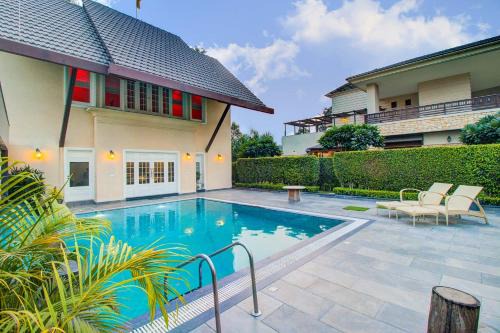 Stayvista at Ekant - Exquisite 3BHK with Private Pool in Amritsar