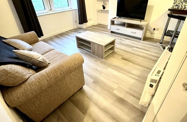 Stephen Street Apartment