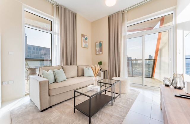 Steps from Retail Stores and Sports Facilities 1BR, Binghatti Gateway, Al Jaddaf