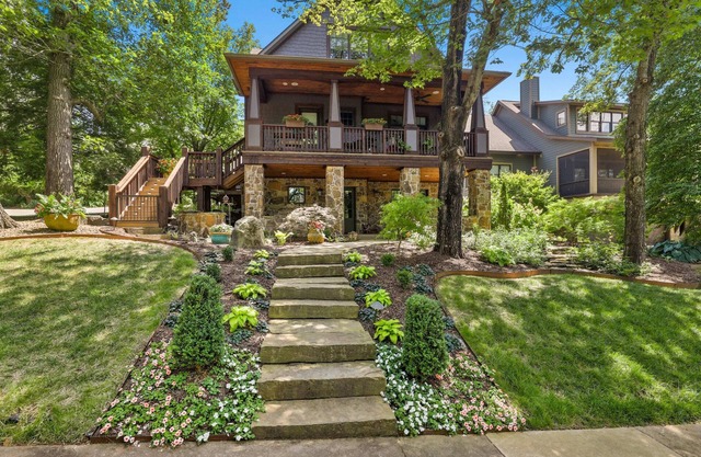 Stone Park Cottage - Downtown - 1 mi to UofA